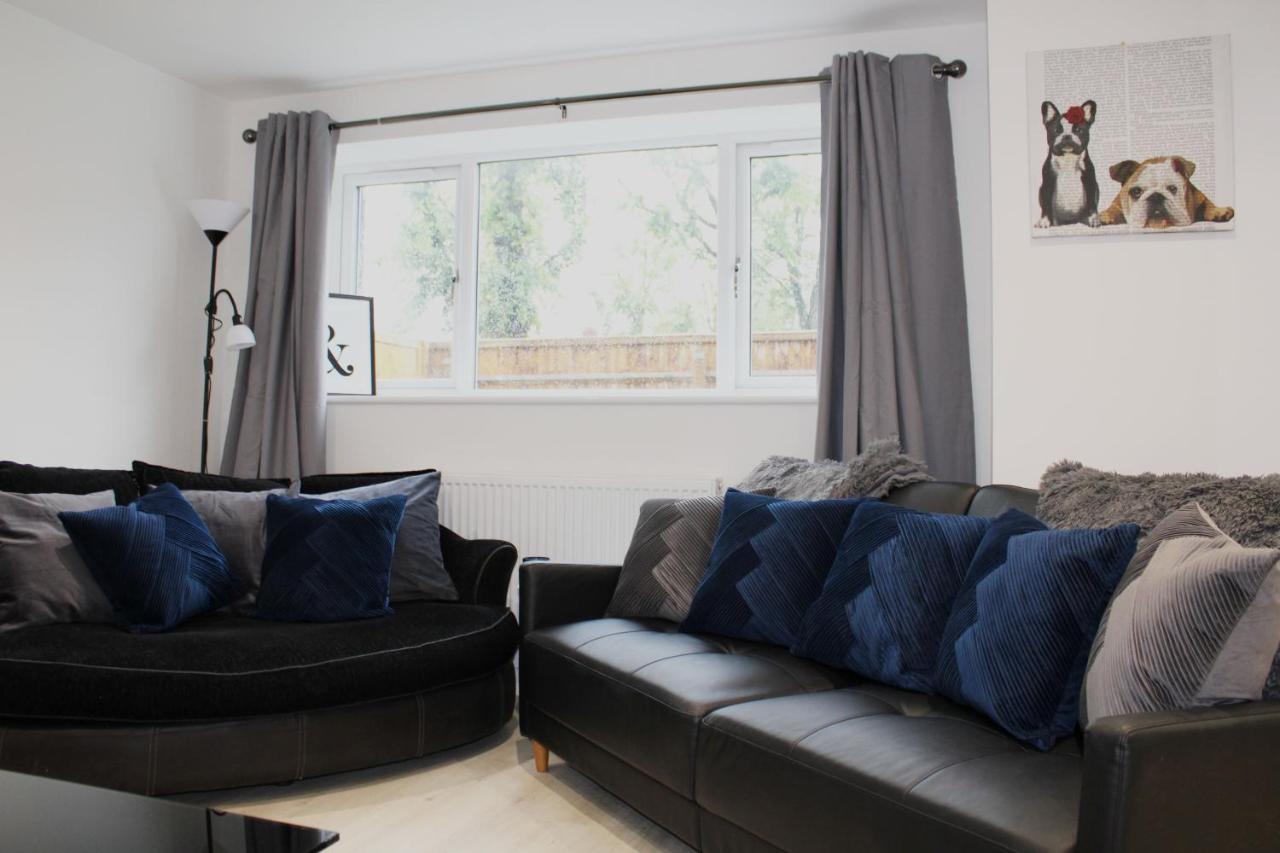 - Private Flat With Garden & Parking 07 Apartment Didcot