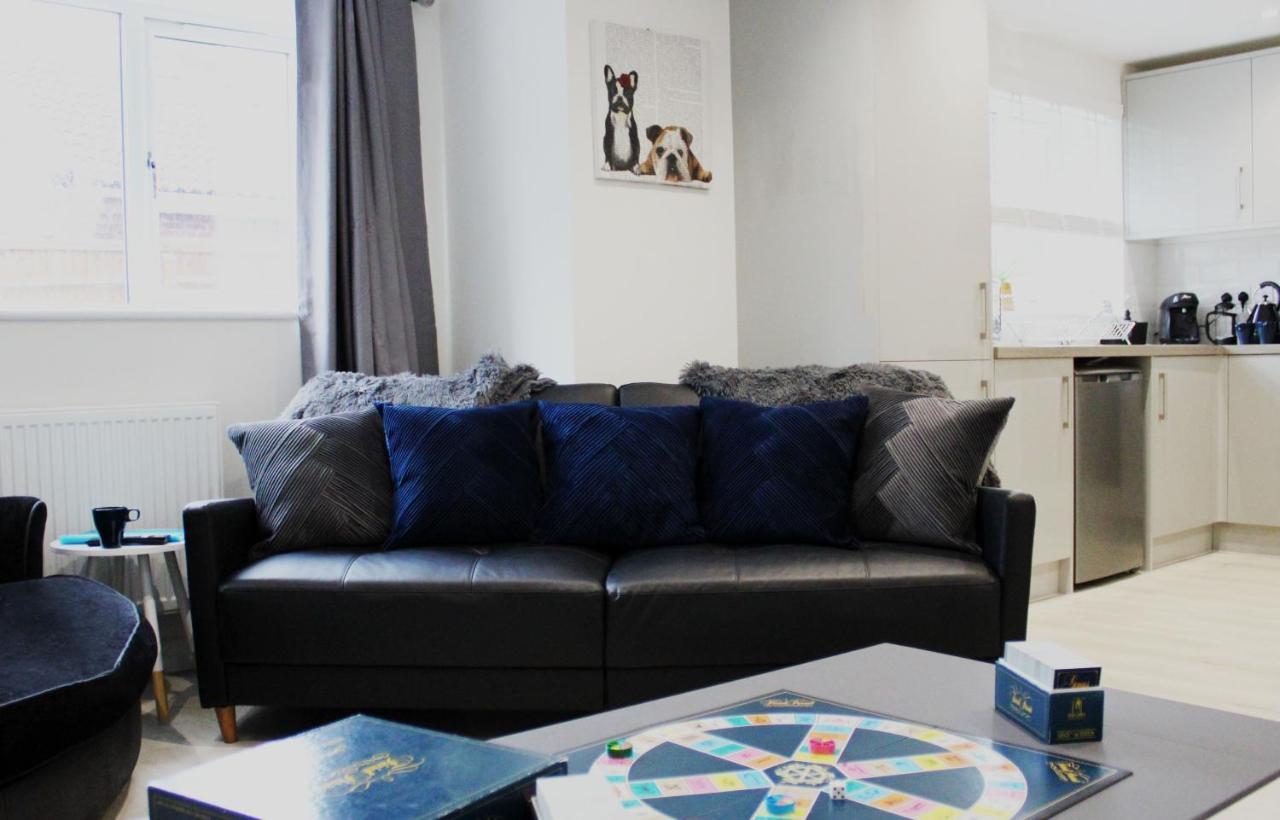 - Private Flat With Garden & Parking 07 Apartment Didcot