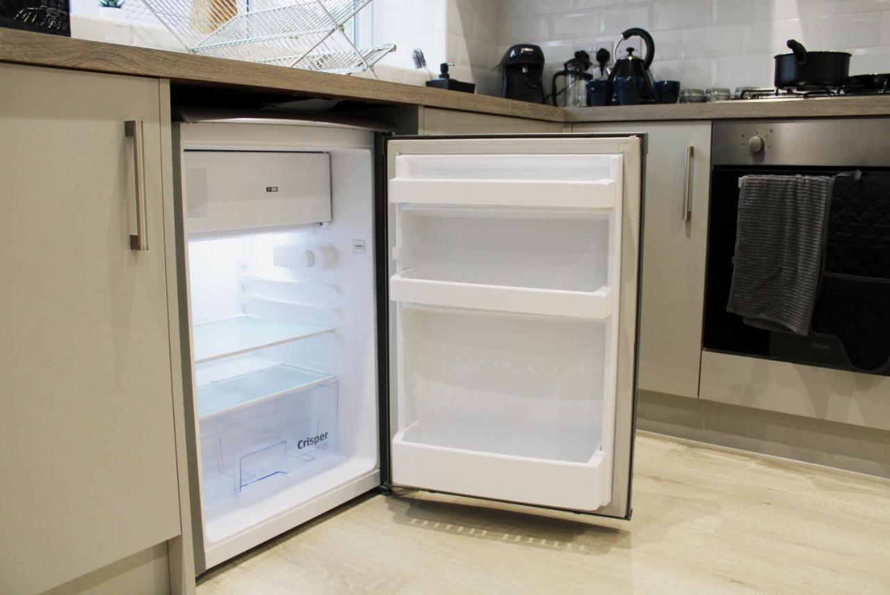 - Private Flat With Garden & Parking 07 Apartment